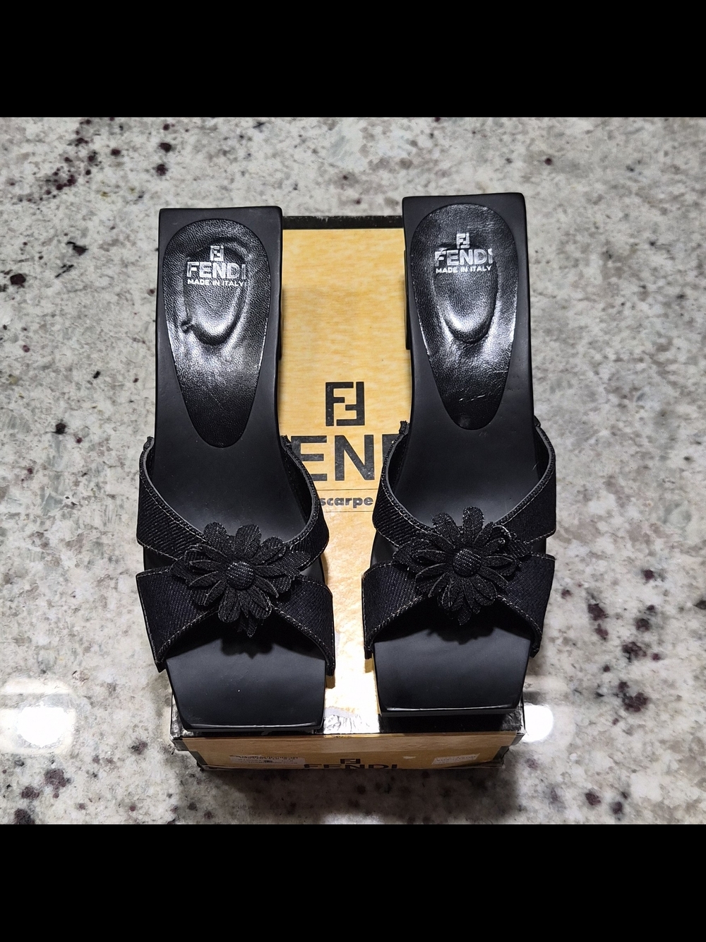 VINTAGE Fendi Denim Floral Block Heel Sandals Jeans Navy Mule 8.5 M Box Y2K